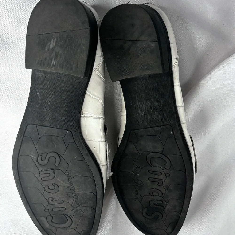 Circus by Sam Edelman White Loafers with Silver‎ Accents